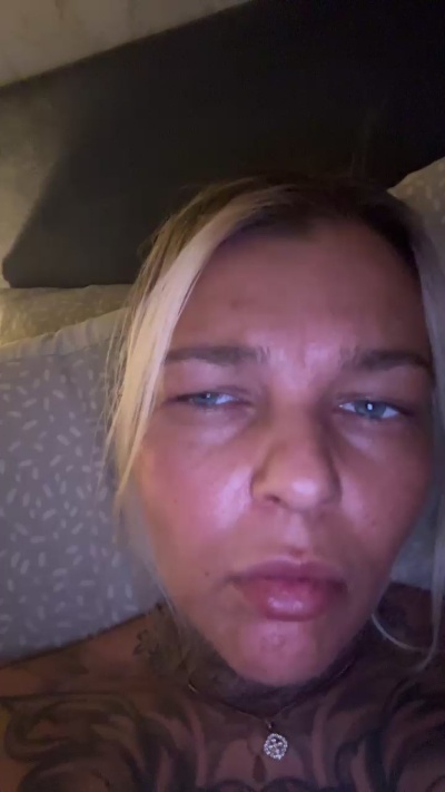 Nicolaxx31 webcam femeie live din Regatul Unit