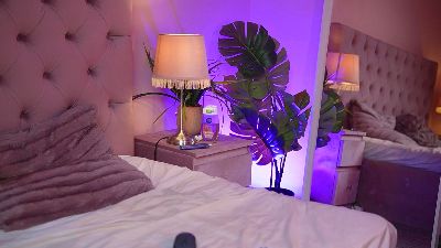 NicoleBella live cam on Cam4