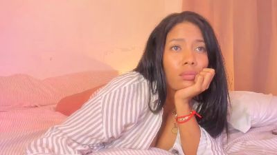 NicolePasqualot live cam on Cam4