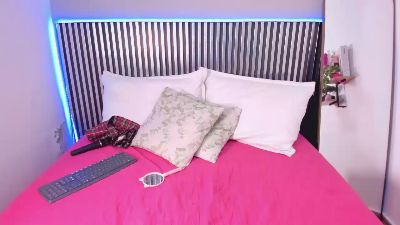 Nicole_Angels_ live cam on Cam4