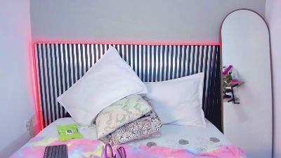 Nicole_Angels_ live cam on Cam4