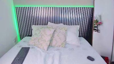 Nicole_Angels_ live cam on Cam4