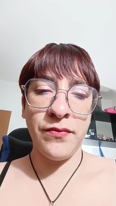 Nicolefantasy live cam on Cam4
