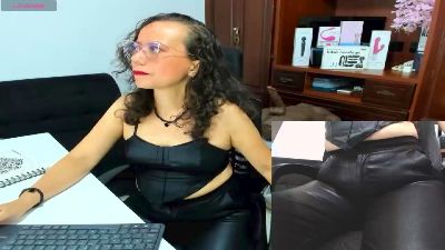 NicolettaRyan live cam on Cam4