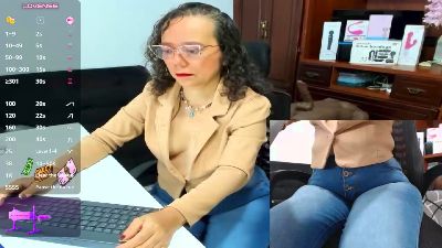 NicolettaRyan live cam on Cam4