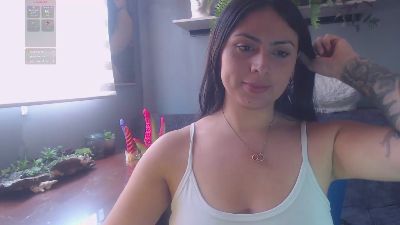 Nicolette_V live cam on Cam4