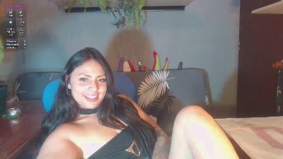 Nicolette_V live cam on Cam4