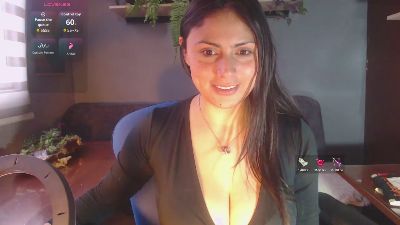Nicolette_V live cam on Cam4