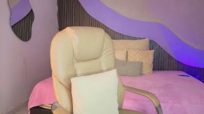 Nicolle_Mariee live cam on Cam4