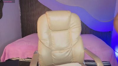 Nicolle_Mariee live cam on Cam4