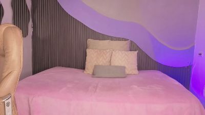 Nicolle_Mariee live cam on Cam4