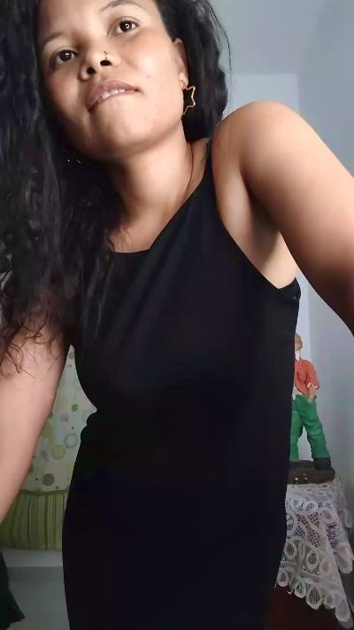 Nicollecute live cam on Cam4
