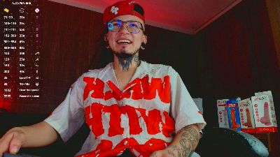 Nicom301 live cam on Cam4