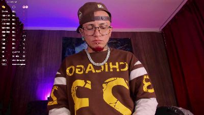 Nicom301 live cam on Cam4