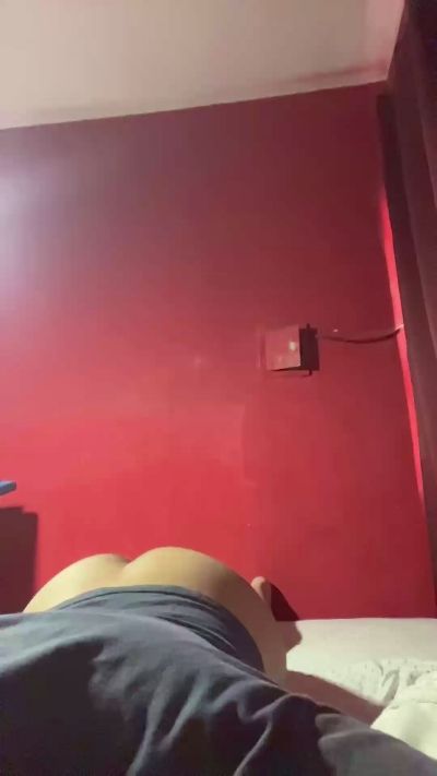 Nicooli4 live cam on Cam4