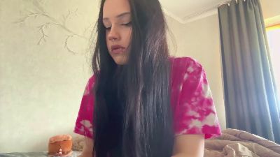 NidaTasler live cam on Cam4
