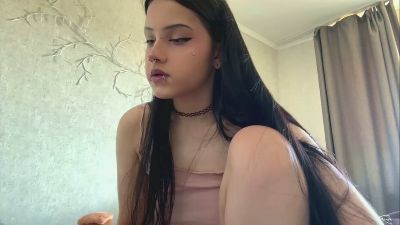NidaTasler live cam on Cam4