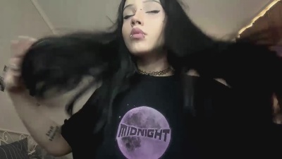 NidaTasler live cam on Cam4