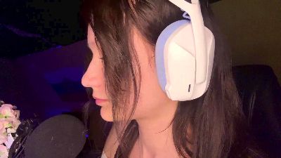 NidaZakrajsek live cam on Cam4