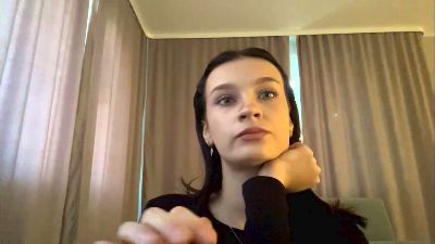 NidaZakrajsek live cam on Cam4