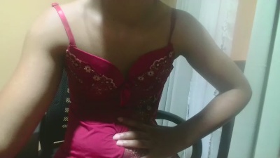 Nieliah_84 Live Cam on Cam4