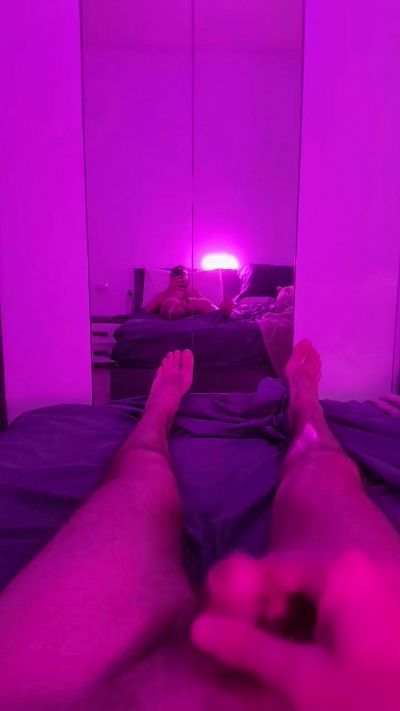 Nightfox98 live cam on Cam4