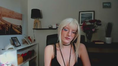 Nika_Dream live cam on Cam4