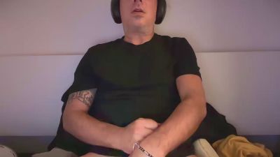 Nikagus live cam on Cam4