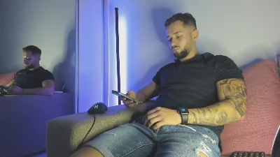 Nikcholasx1 live cam on Cam4