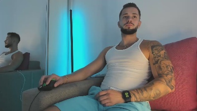 Nikcholasx1 live cam on Cam4