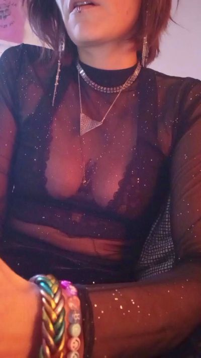 Nikita327 live cam on Cam4