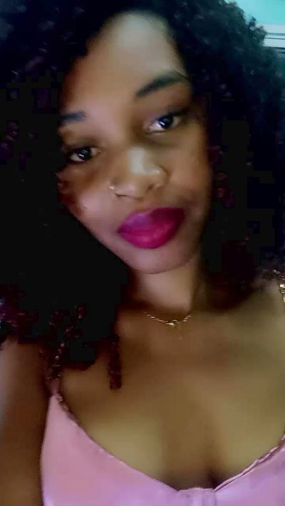 NikitaG live cam on Cam4
