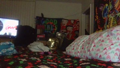 Nikkikittyx3 live cam on Cam4