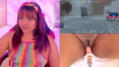 NikoleBaker live cam on Cam4
