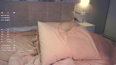 NikoleMontrose live cam on Cam4