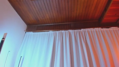 NikollSalas live cam on Cam4