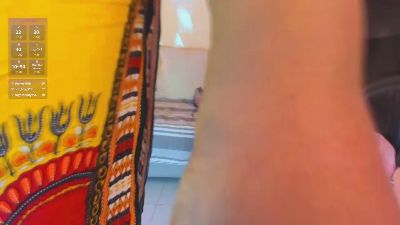 NikollSalas live cam on Cam4