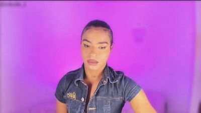 Nikolle_23cts live cam on Cam4