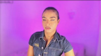 Nikolle_23cts live cam on Cam4