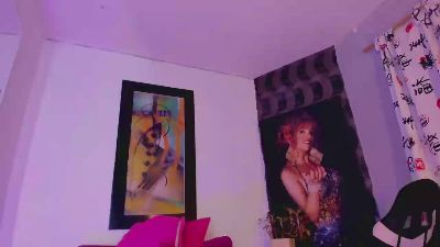 Nikollhot2026 live cam on Cam4