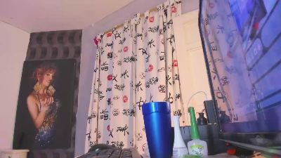 Nikollhot2026 live cam on Cam4