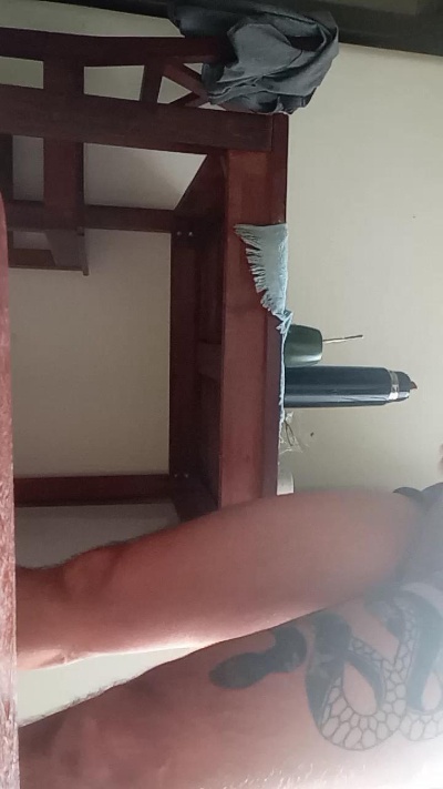 Niksbld22 live cam on Cam4