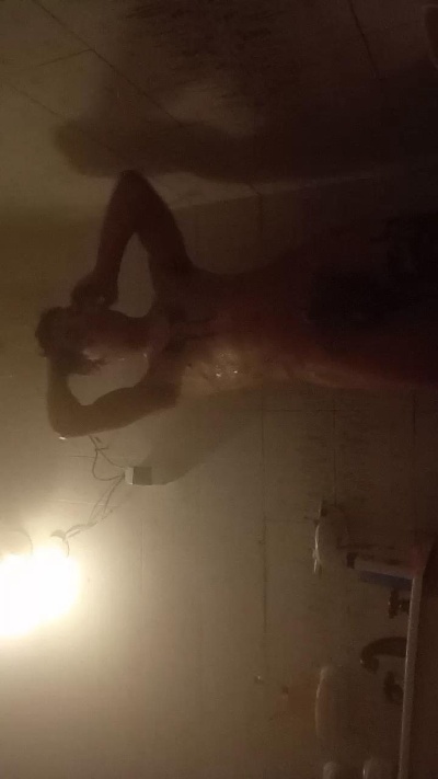 Niksbld22 live cam on Cam4
