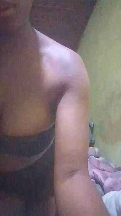 Nimila live cam on Cam4