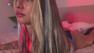 Ninablake live cam on Cam4