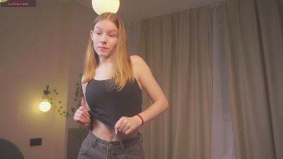 NinfaManivong live cam on Cam4