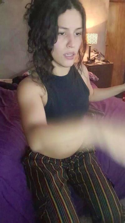 Ninfi live cam on Cam4