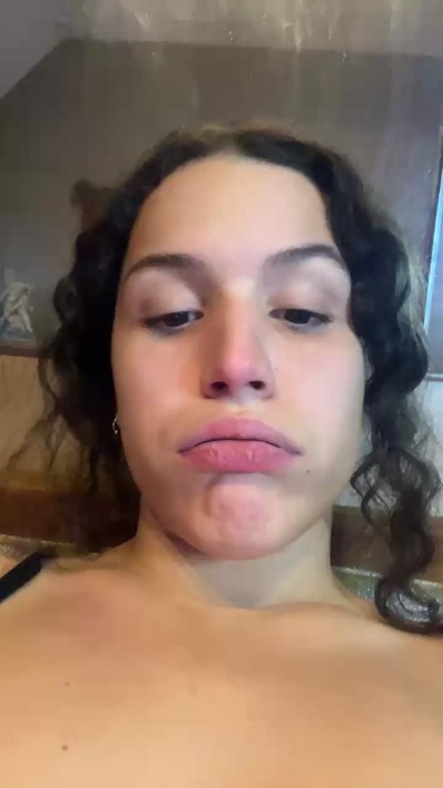 Ninfi live cam on Cam4