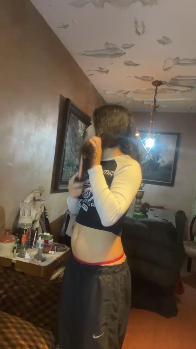 Ninfi live cam on Cam4
