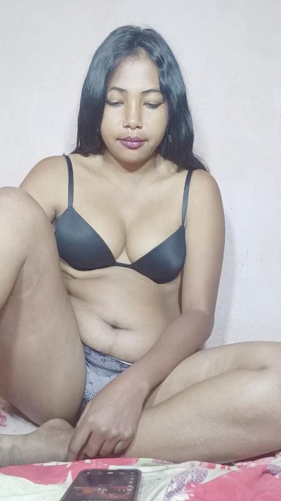 Niryah live cam on Cam4